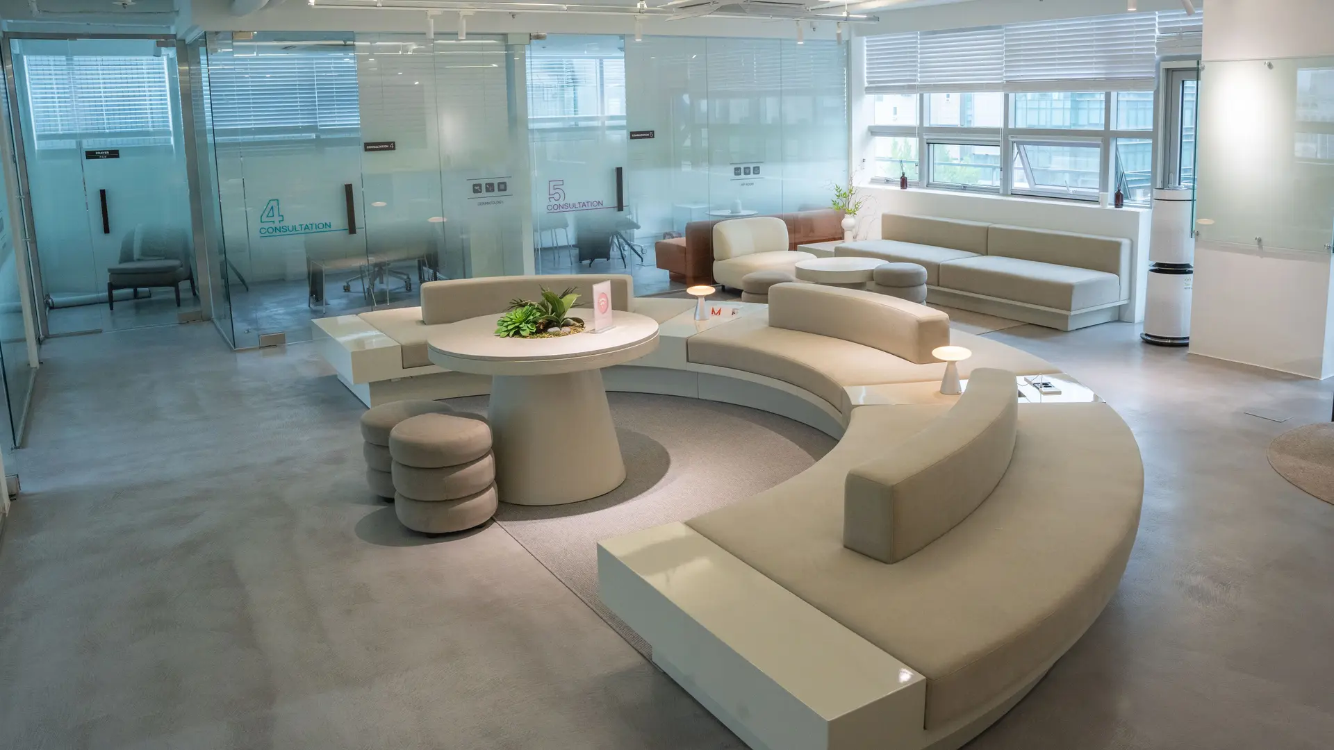 Patient lounge at Pascal Clinic in Sinsa, Gangnam, Seoul